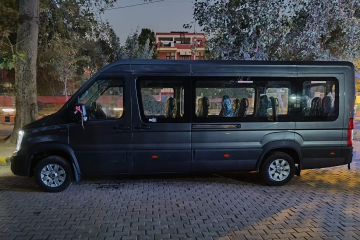 Urbania 12 Seater in Amritsar